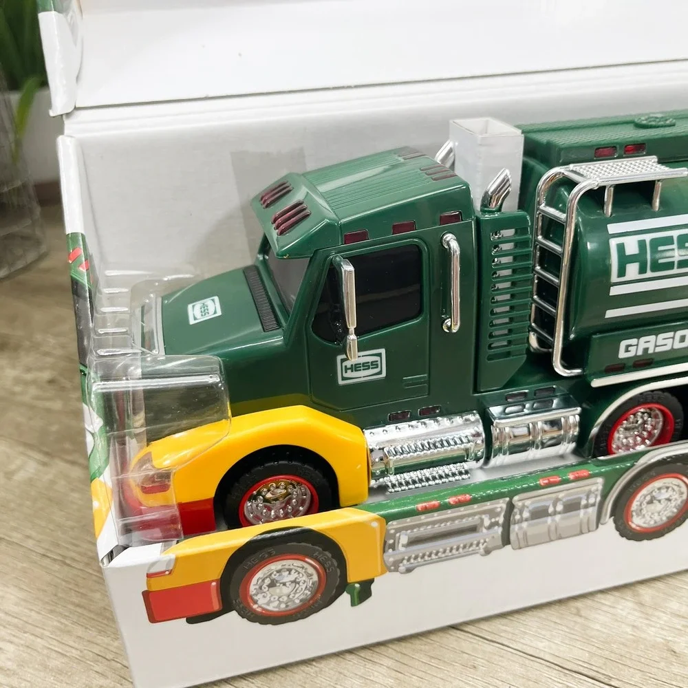 Hess 2014 50th Anniversary Toy Truck 1964 Limited Edition